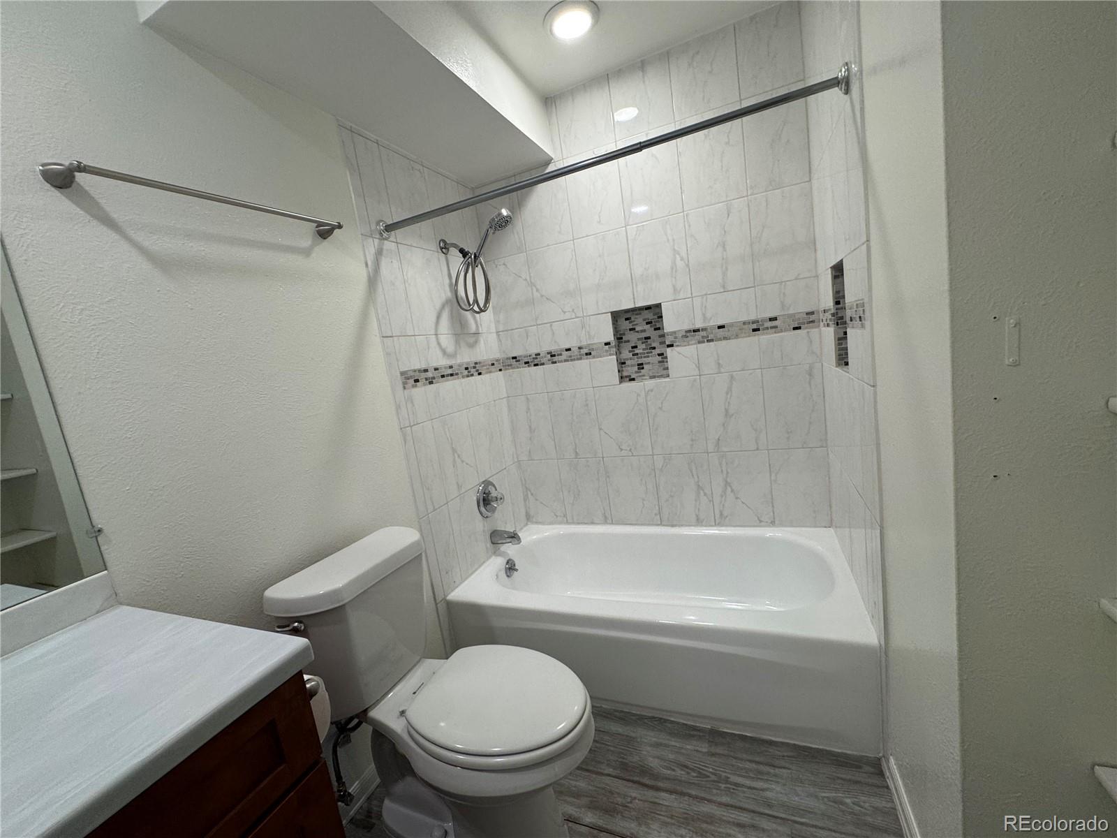 MLS Image #17 for 3613 s sheridan boulevard,denver, Colorado