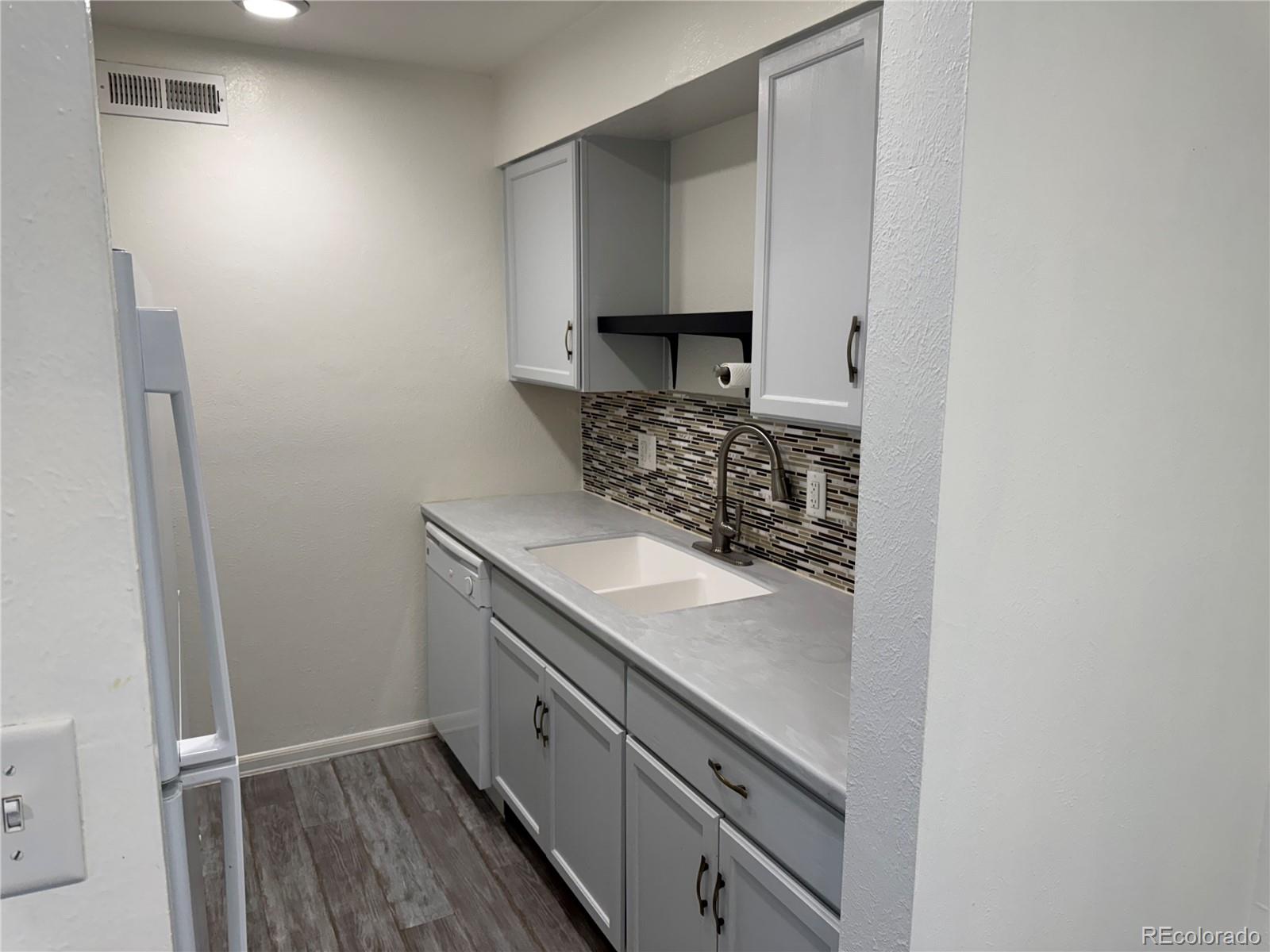MLS Image #9 for 3613 s sheridan boulevard,denver, Colorado