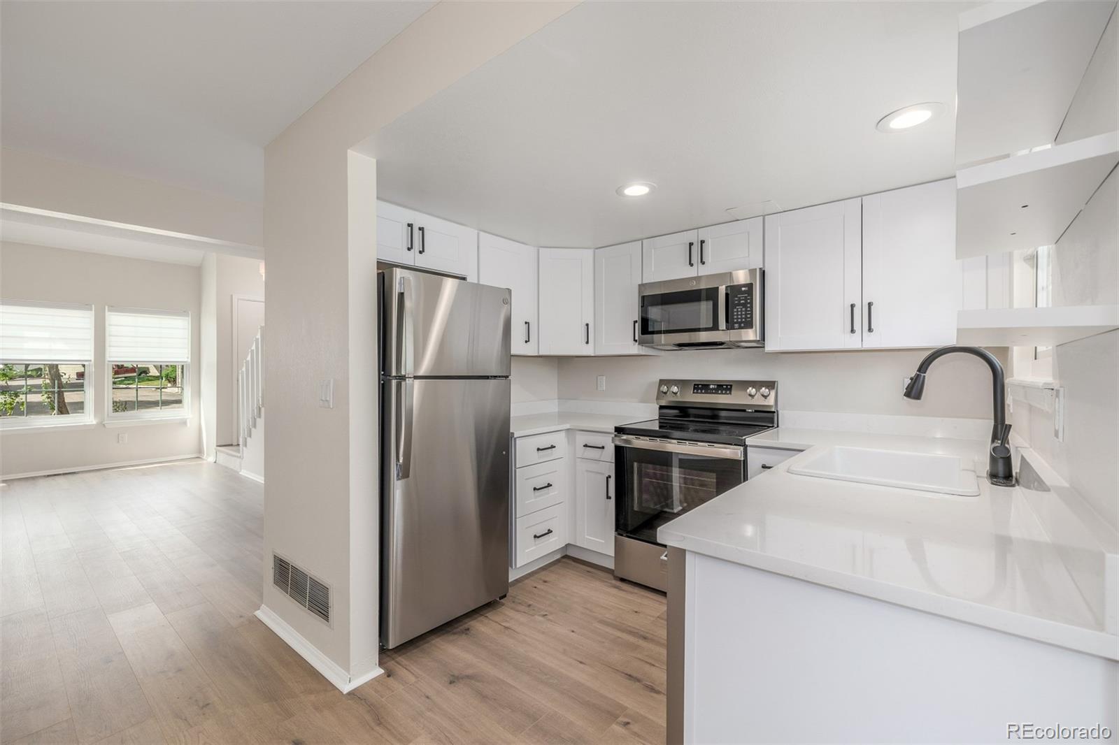 MLS Image #11 for 3912 s richfield way,aurora, Colorado