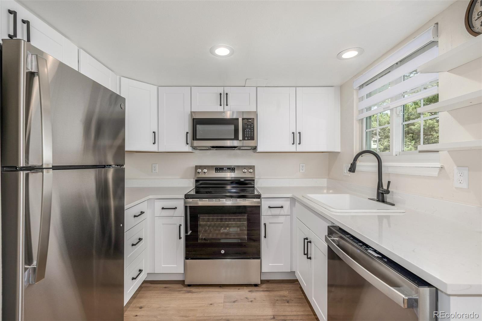 MLS Image #12 for 3912 s richfield way,aurora, Colorado