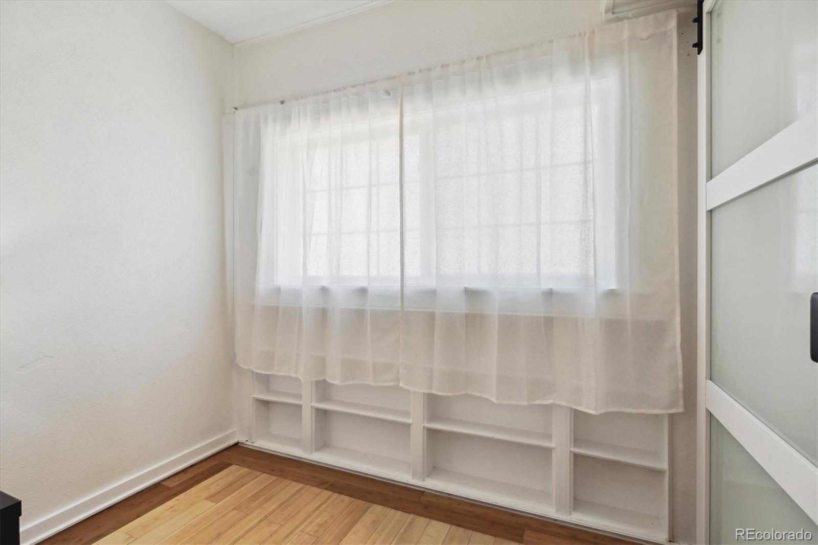 MLS Image #22 for 1532 n high street,denver, Colorado