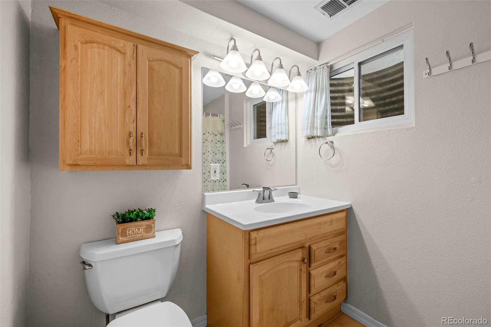 MLS Image #16 for 2250 s zang court,lakewood, Colorado
