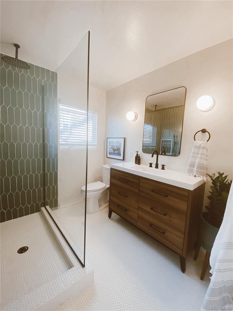 MLS Image #21 for 900  locust street,denver, Colorado