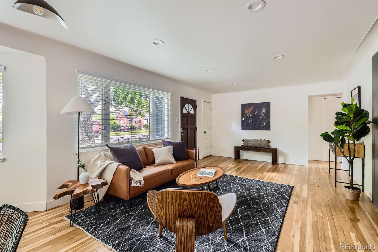 MLS Image #3 for 900  locust street,denver, Colorado