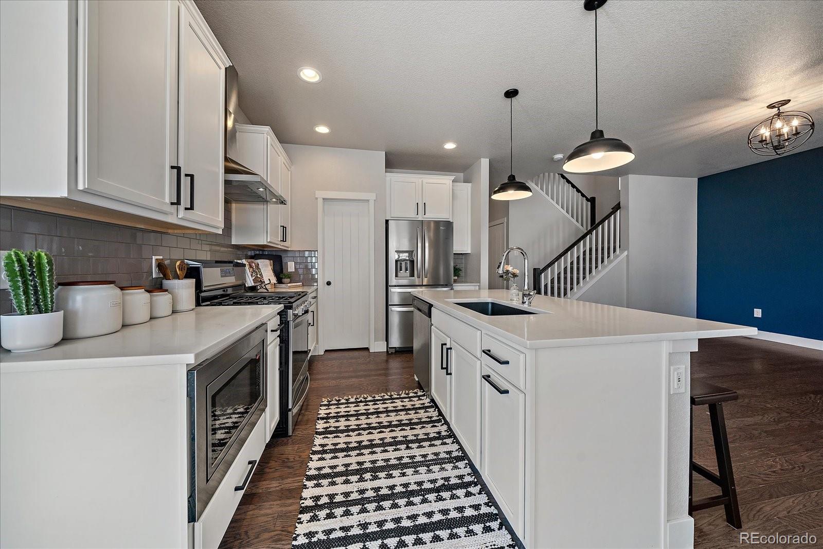 MLS Image #6 for 6805  canosa street,denver, Colorado