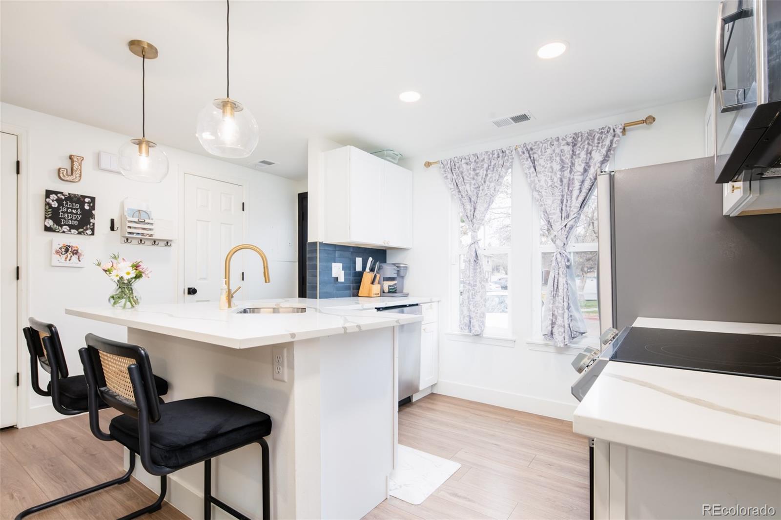 MLS Image #4 for 1543 s ouray circle b,aurora, Colorado