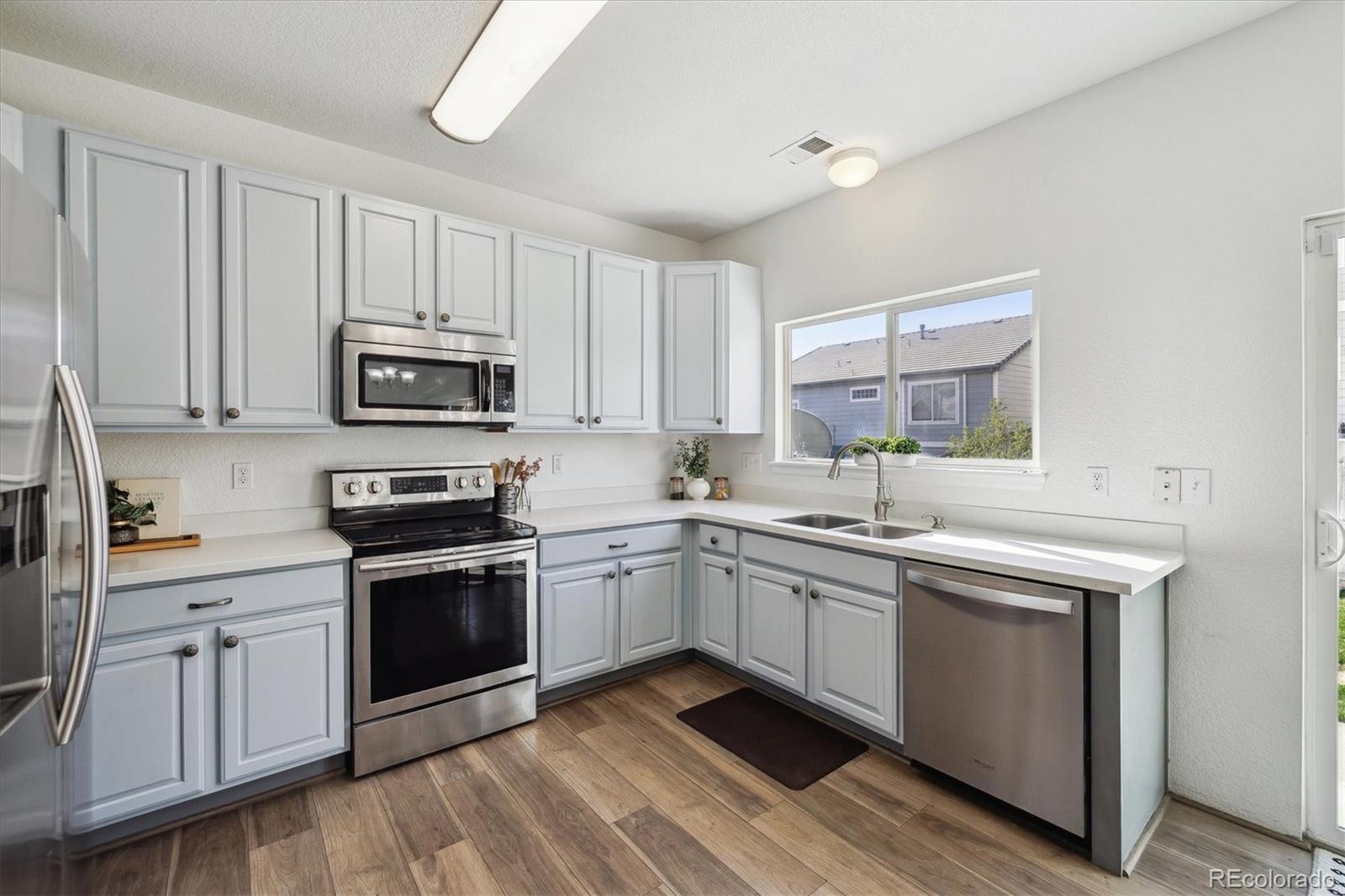 MLS Image #3 for 16006 e 97th place,commerce city, Colorado