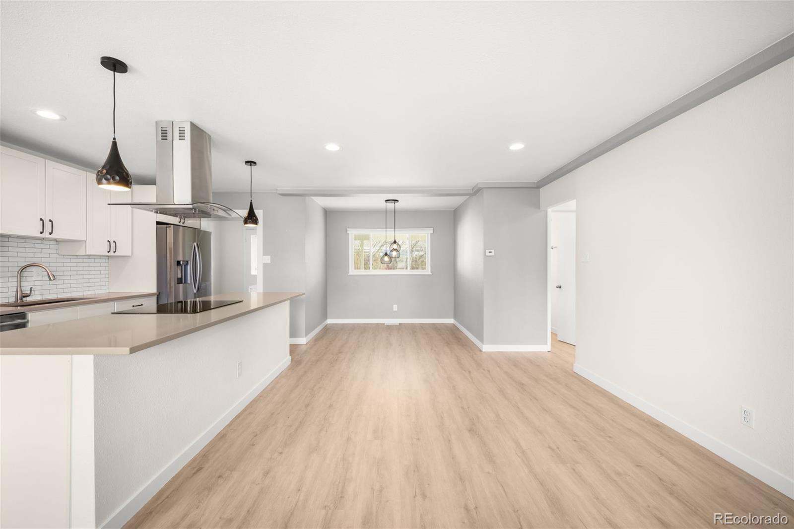 MLS Image #3 for 5272 e dartmouth avenue,denver, Colorado