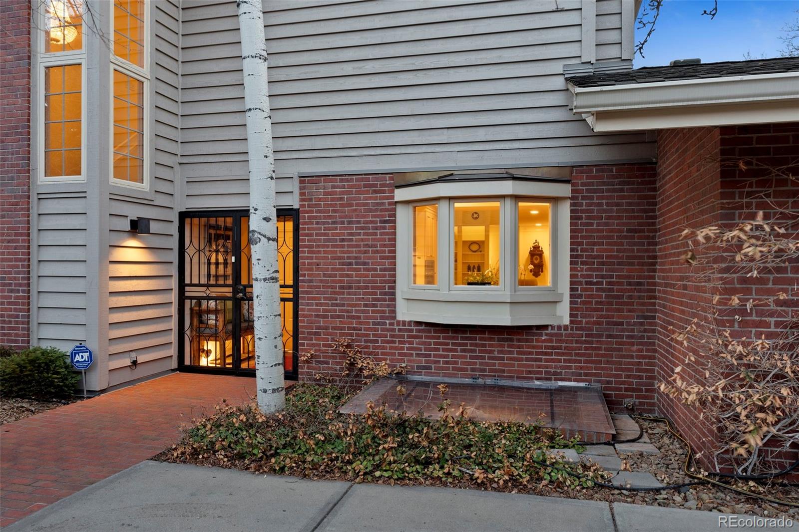 MLS Image #3 for 2552 e alameda avenue,denver, Colorado