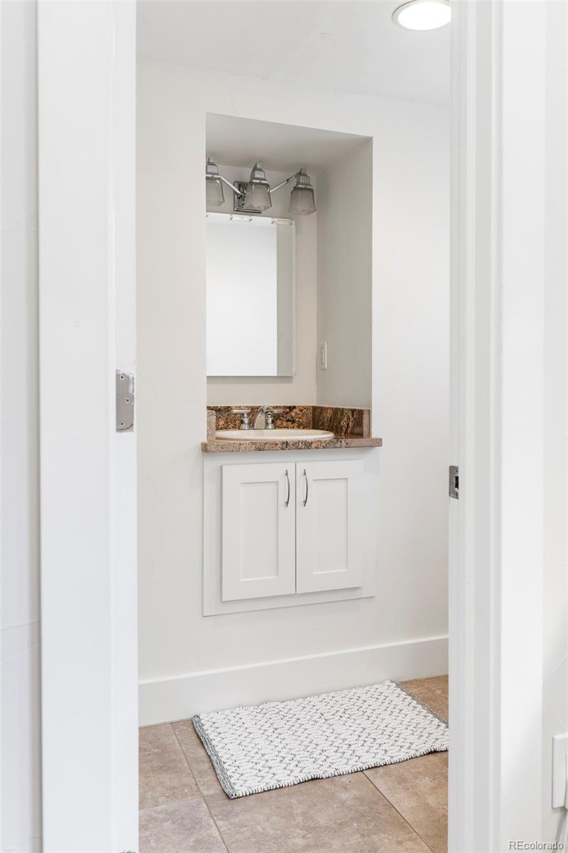 MLS Image #17 for 623 s logan street,denver, Colorado