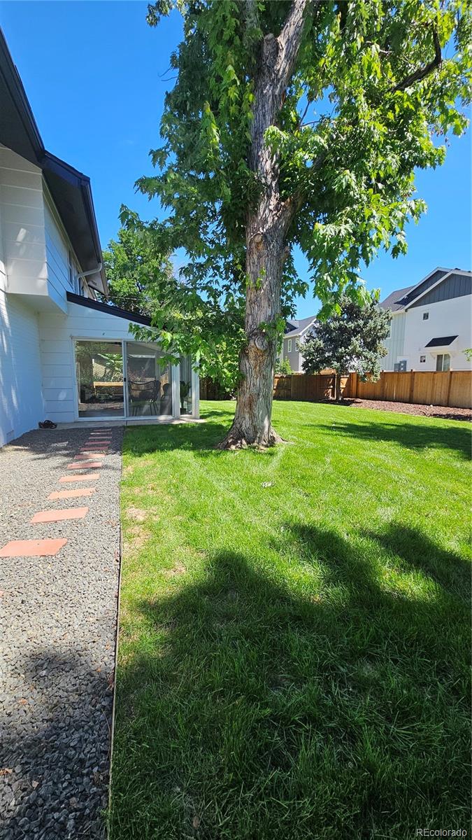 MLS Image #30 for 1956 s poplar street,denver, Colorado