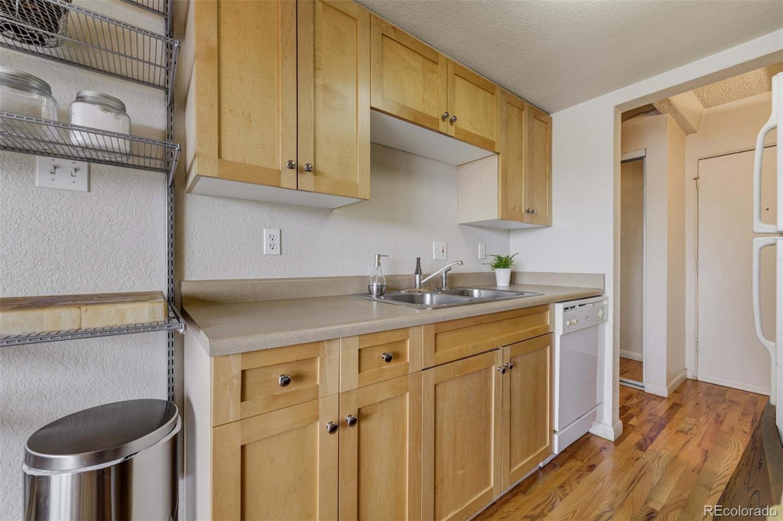 MLS Image #8 for 200 n pearl street 404,denver, Colorado