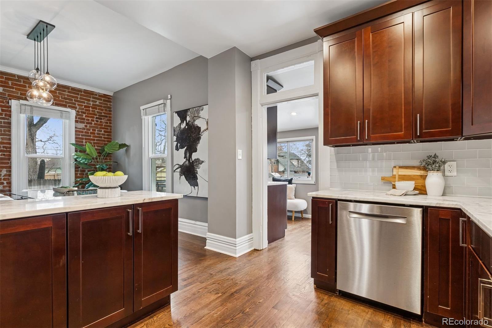 MLS Image #16 for 321 s emerson street,denver, Colorado