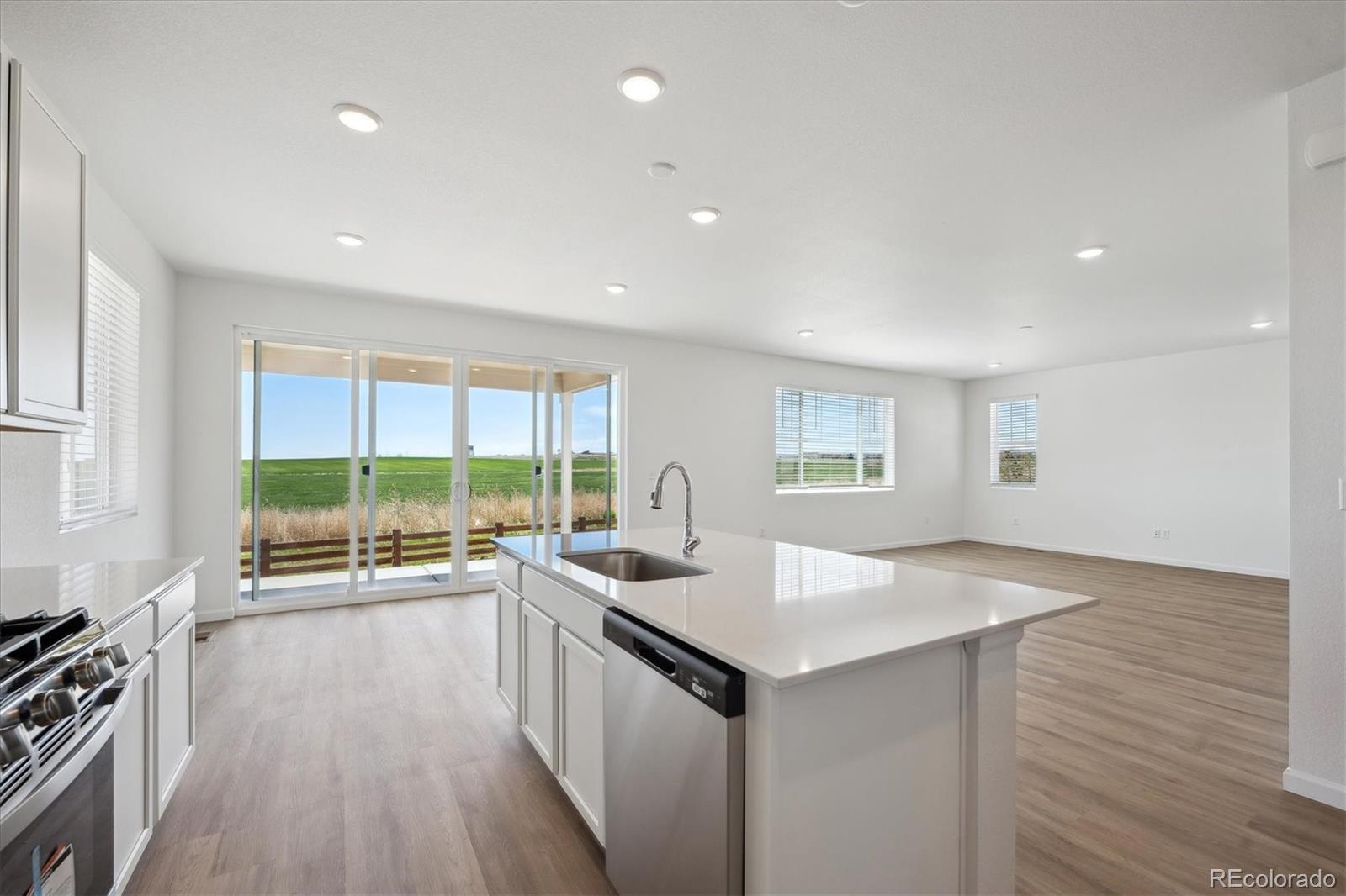 MLS Image #3 for 4704  short horn drive,johnstown, Colorado