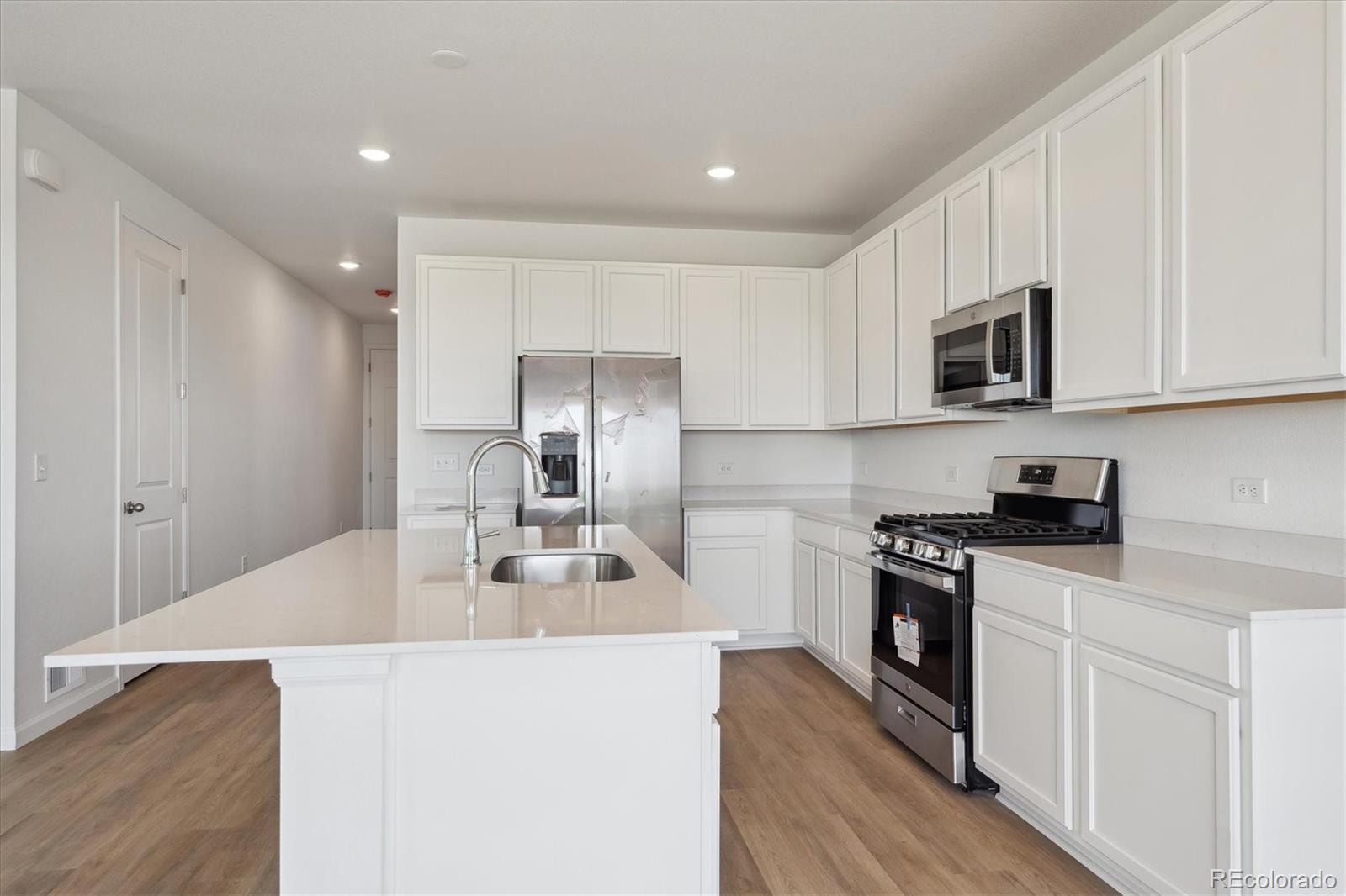 MLS Image #4 for 4704  short horn drive,johnstown, Colorado