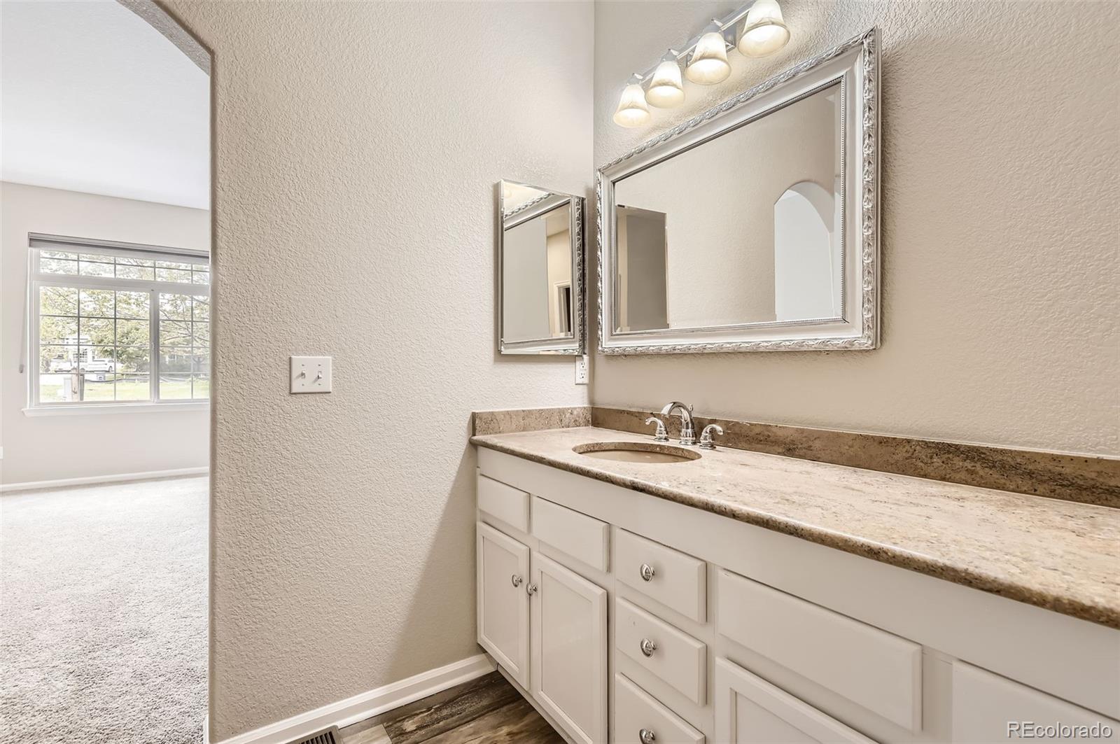 MLS Image #11 for 7498 w saratoga place,littleton, Colorado