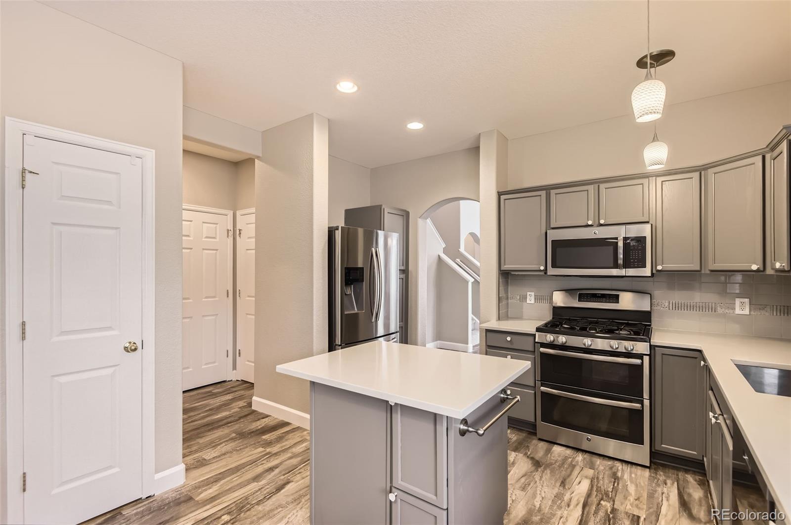 MLS Image #8 for 7498 w saratoga place,littleton, Colorado