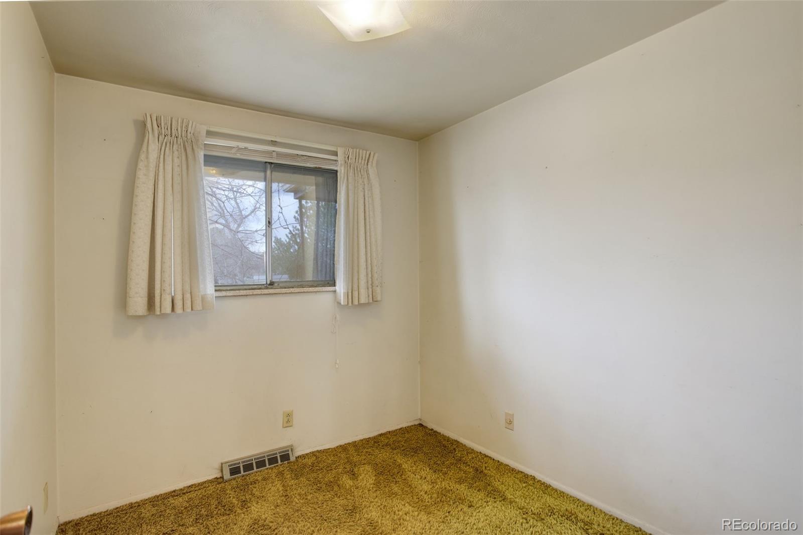 MLS Image #18 for 1720 s balsam street,lakewood, Colorado