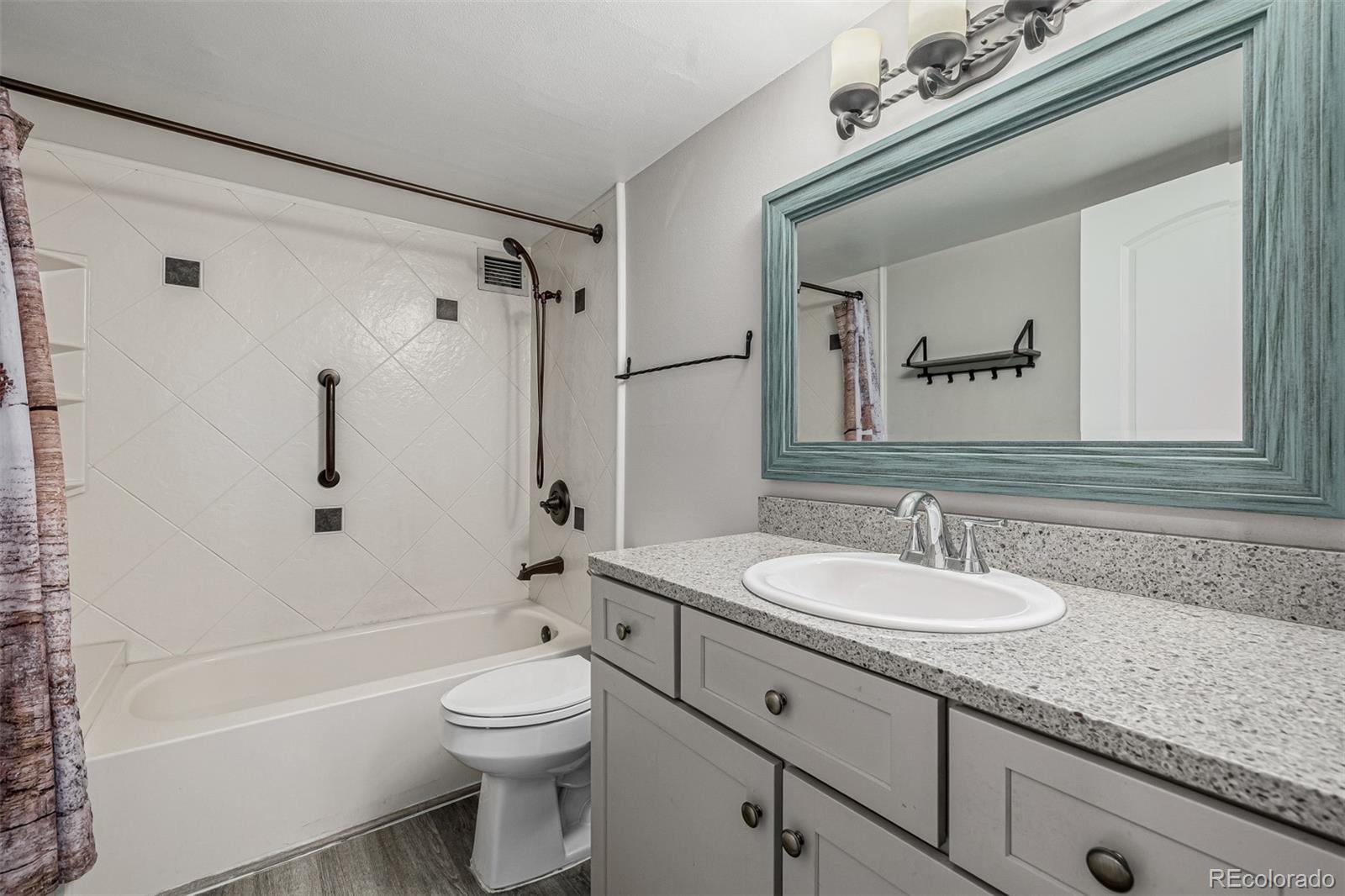 MLS Image #11 for 14050 e linvale place,aurora, Colorado