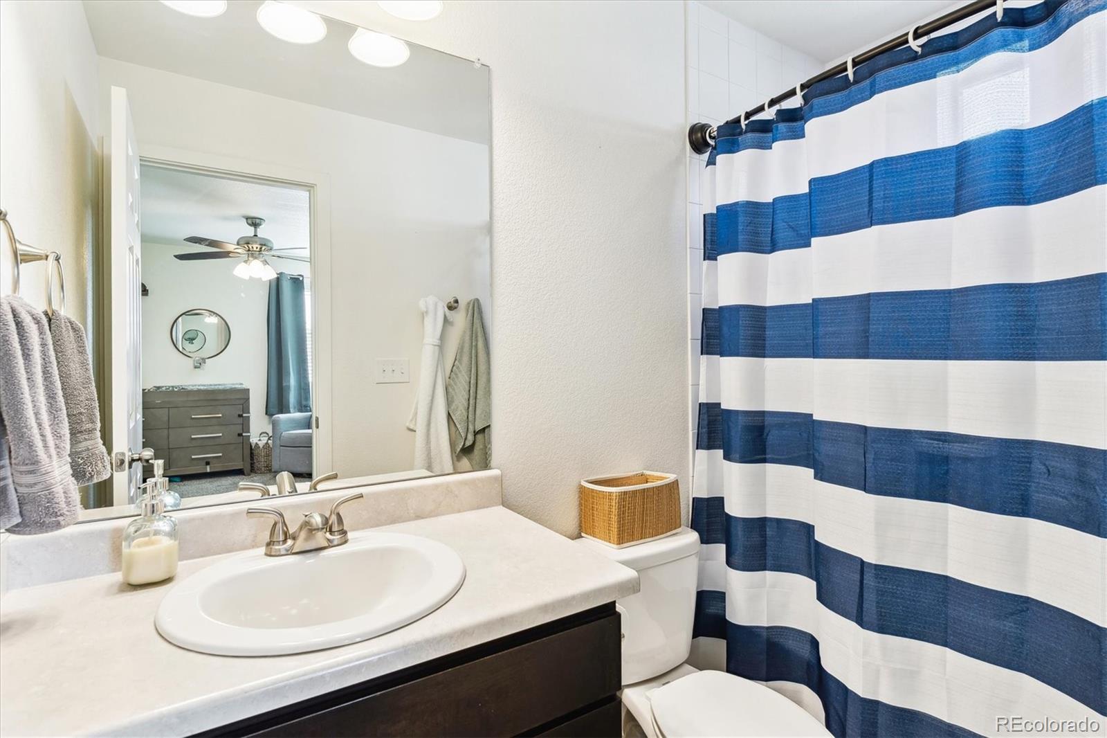 MLS Image #15 for 20017 e 48th place,denver, Colorado
