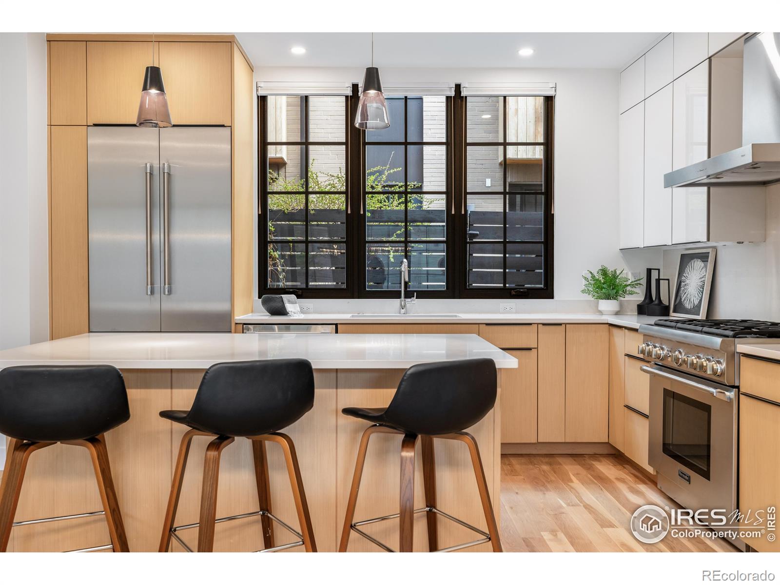 MLS Image #2 for 2118  pearl street,boulder, Colorado