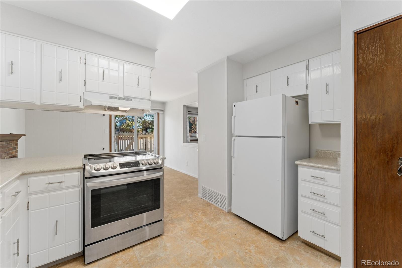 MLS Image #17 for 2960 s parker court,aurora, Colorado