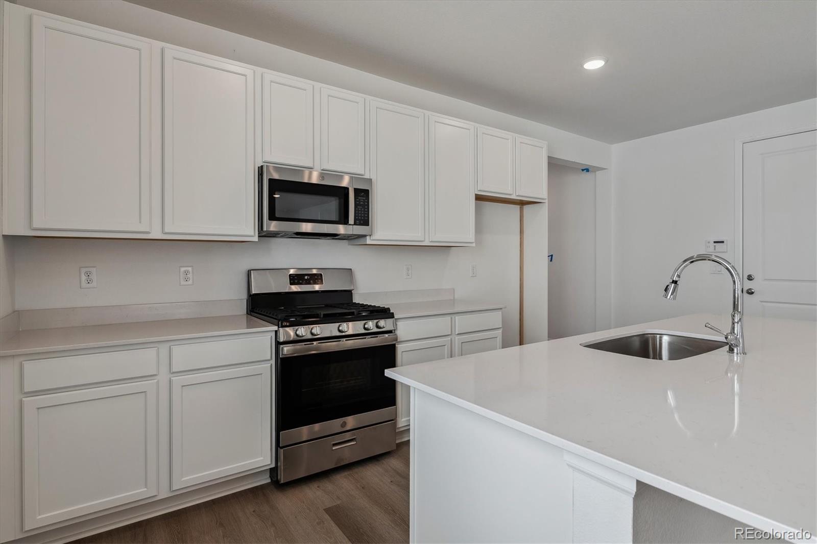 MLS Image #6 for 8241  rockvale drive,littleton, Colorado