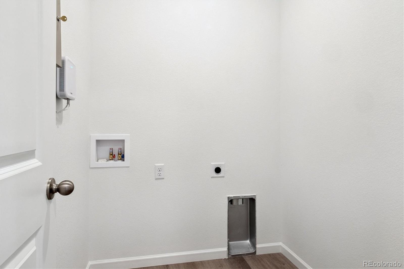 MLS Image #10 for 8317  snake river street,littleton, Colorado