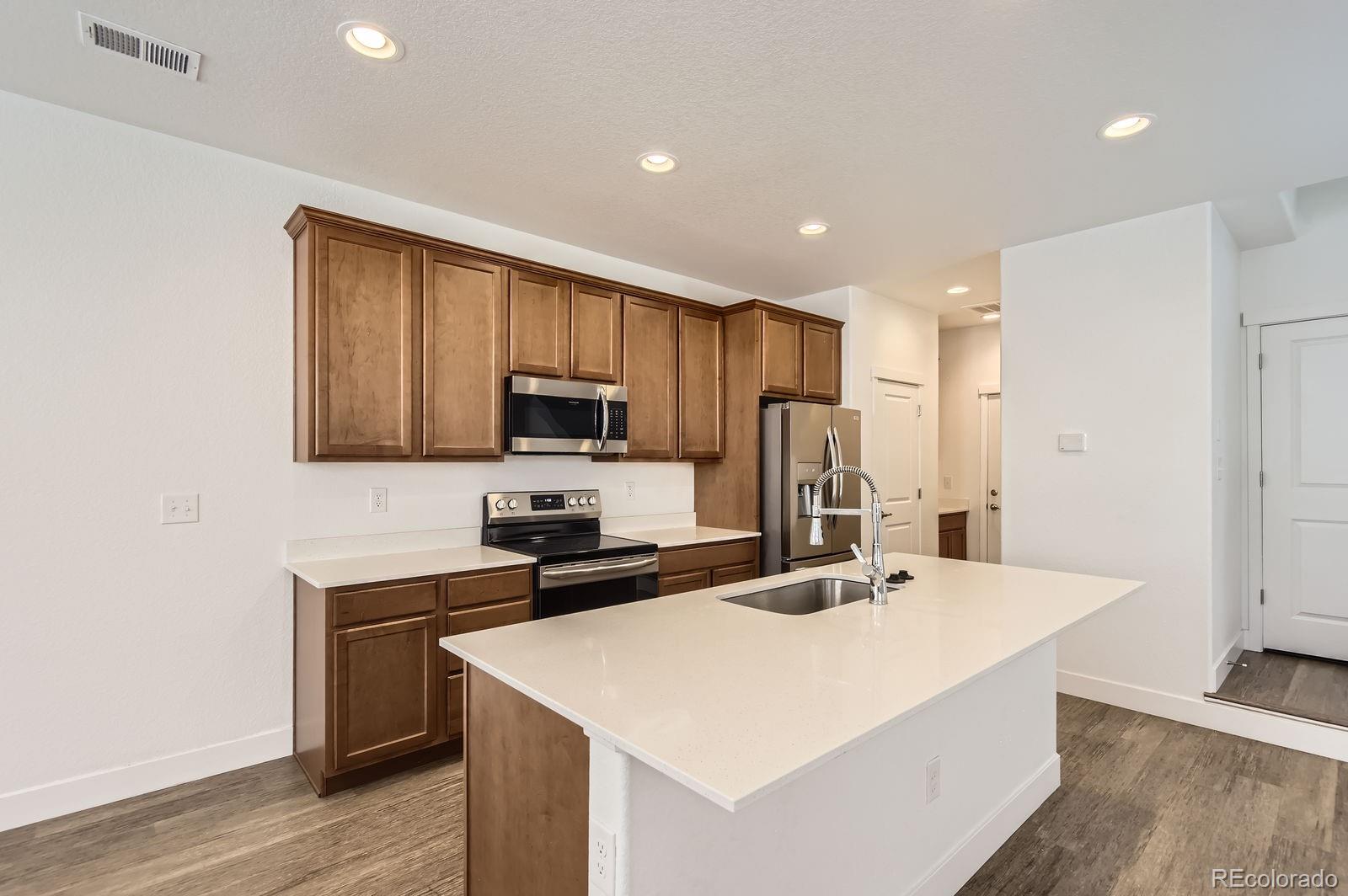 MLS Image #10 for 4327 e 98th place,thornton, Colorado