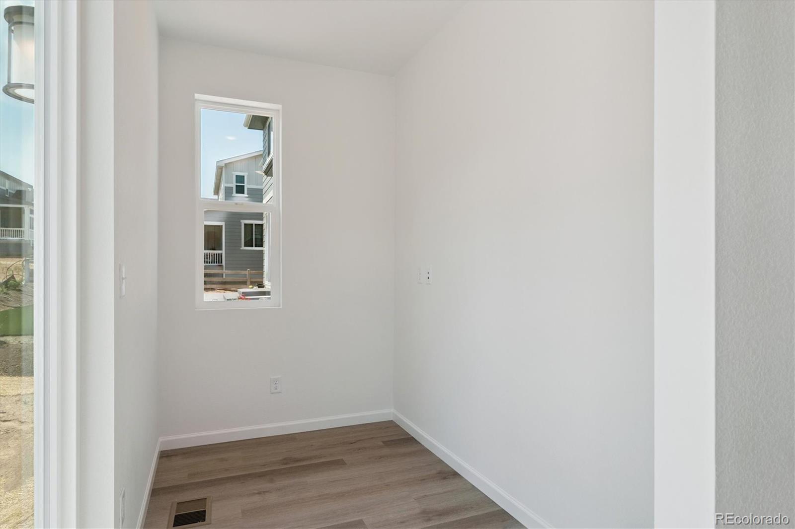 MLS Image #13 for 8436  vona lane,littleton, Colorado