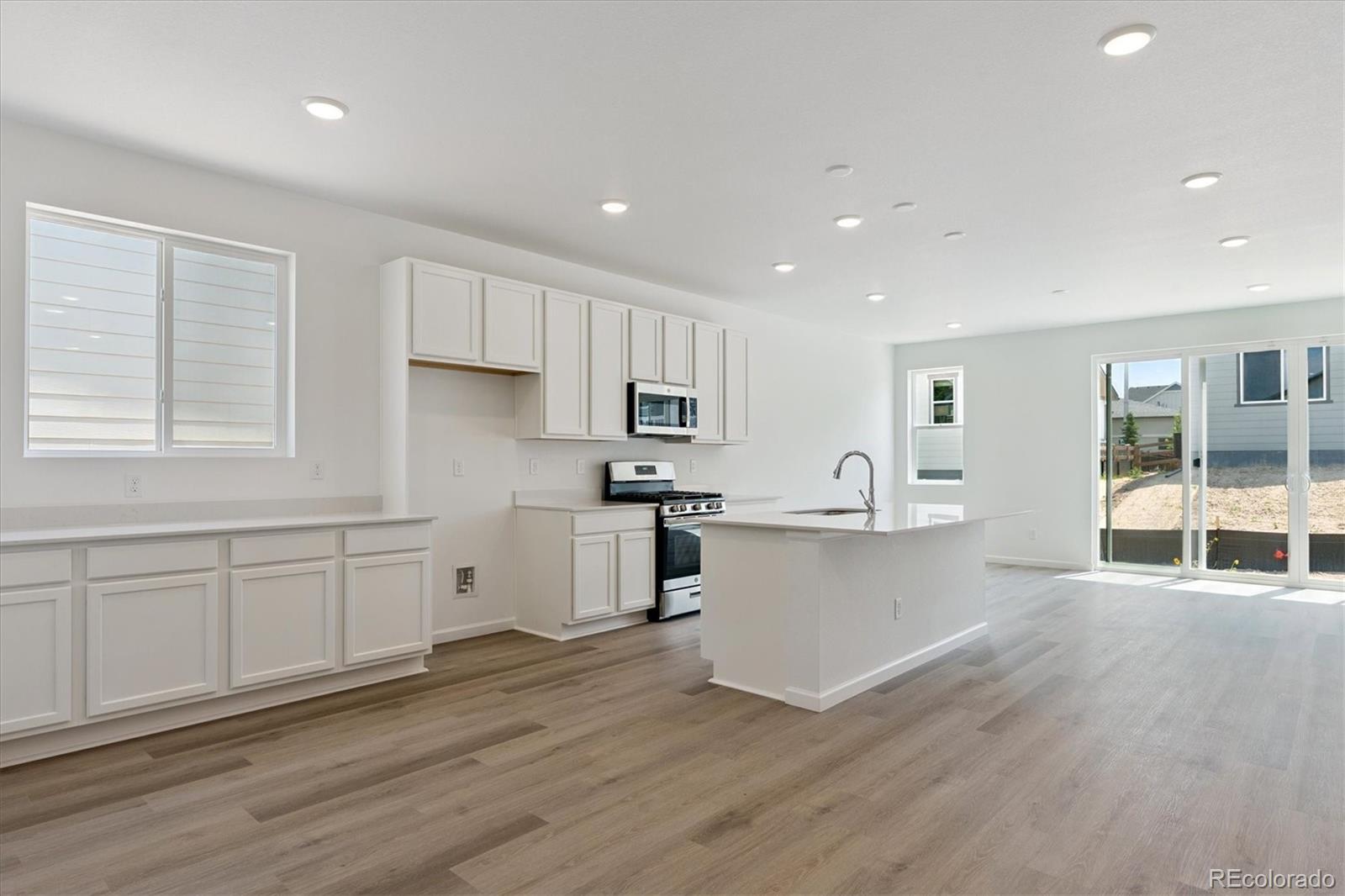 MLS Image #4 for 8436  vona lane,littleton, Colorado
