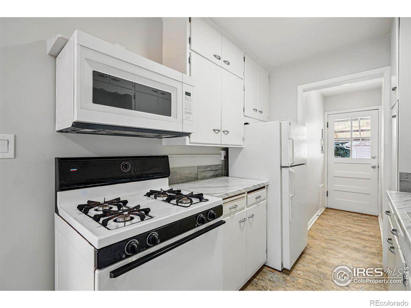 MLS Image #14 for 809  sunset street,longmont, Colorado