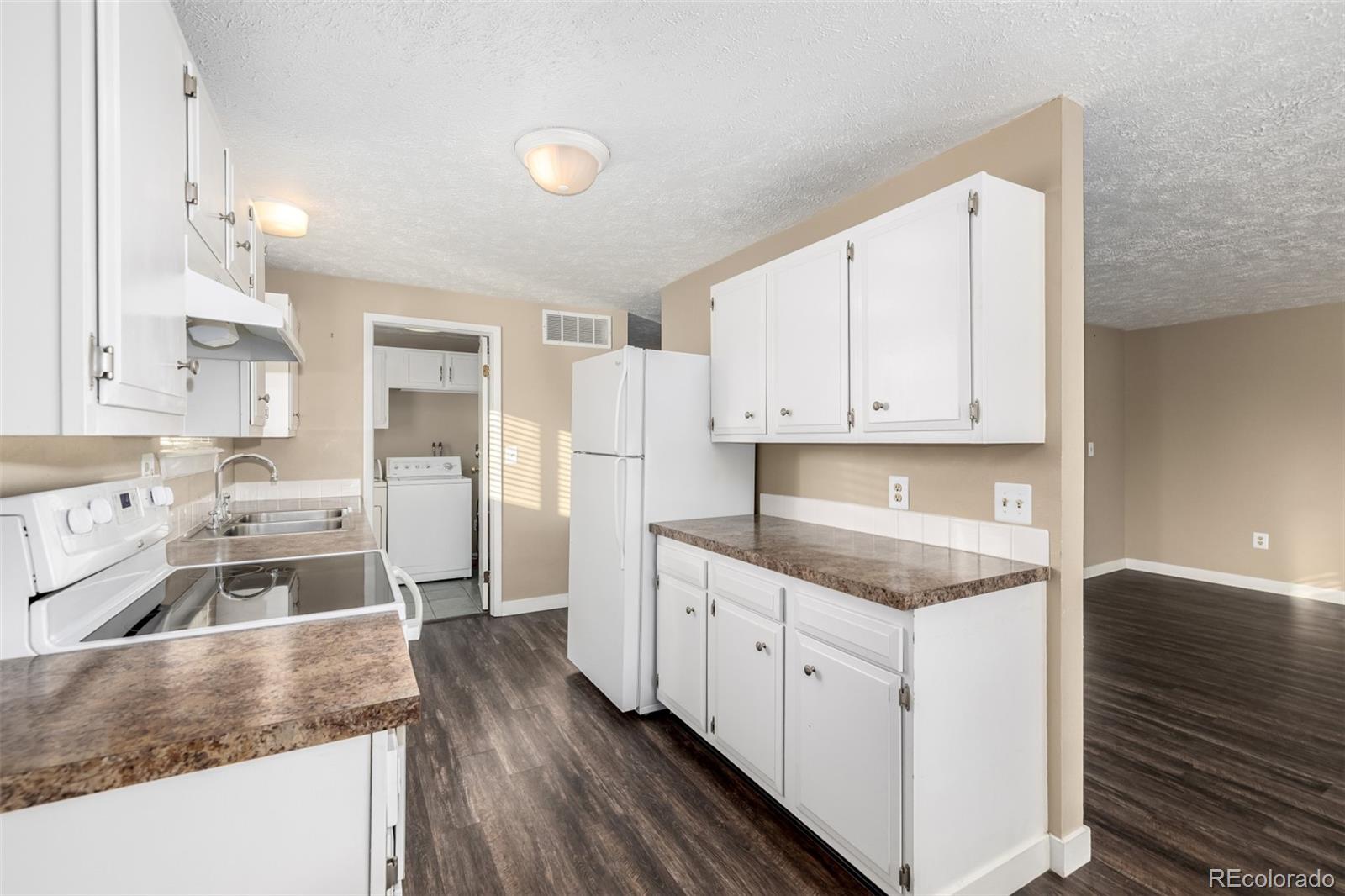 MLS Image #9 for 1014  ponderosa circle,longmont, Colorado