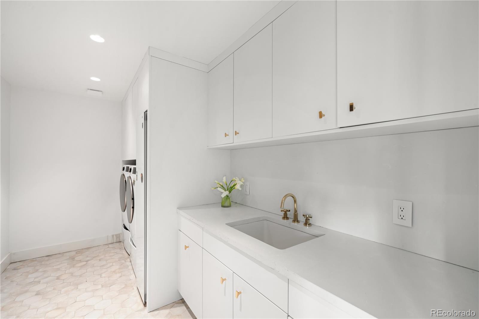 MLS Image #46 for 181  race street,denver, Colorado