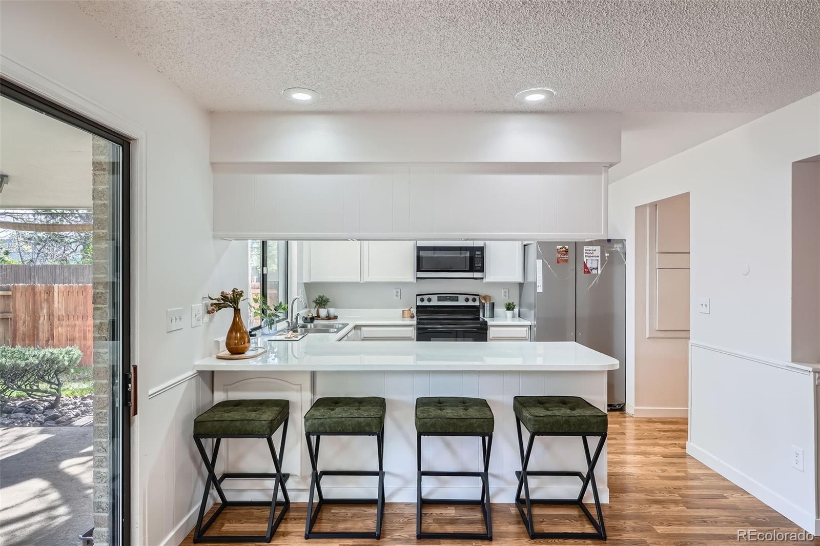 MLS Image #11 for 4114 s niagara way,denver, Colorado