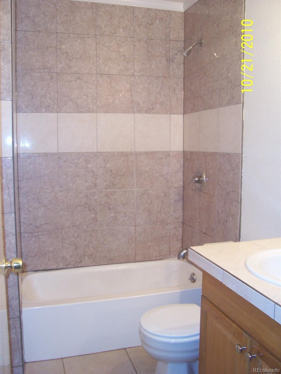 MLS Image #2 for 10742 e exposition avenue,aurora, Colorado