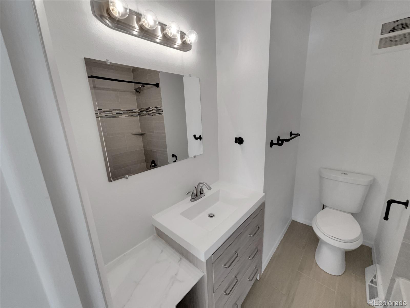 MLS Image #6 for 11422 w 17th place,lakewood, Colorado