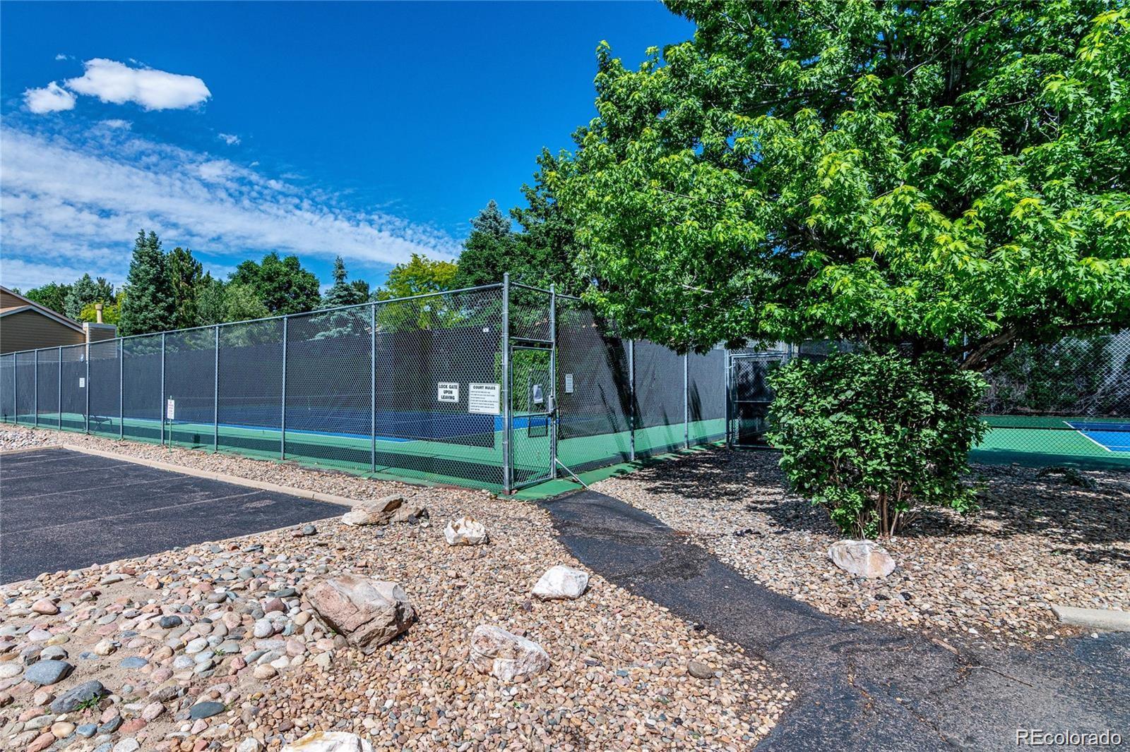 MLS Image #30 for 1578 s syracuse street,denver, Colorado