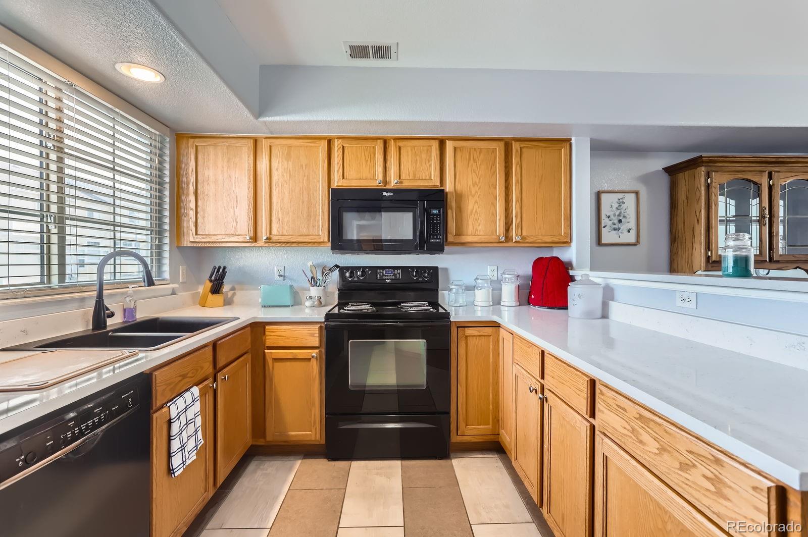 MLS Image #11 for 8199  welby road,denver, Colorado