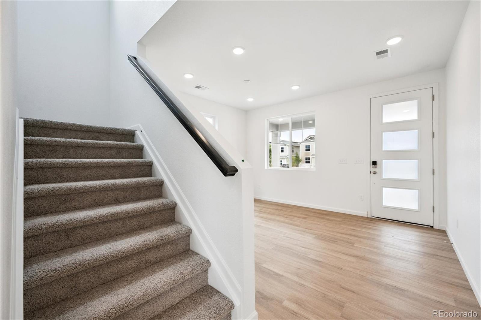 MLS Image #3 for 24737 e 40th avenue,aurora, Colorado