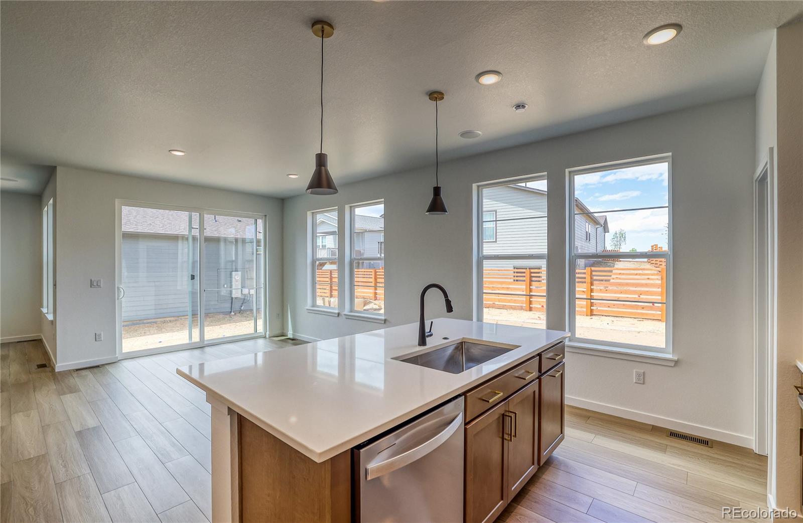 MLS Image #6 for 23909 e 41st avenue,aurora, Colorado