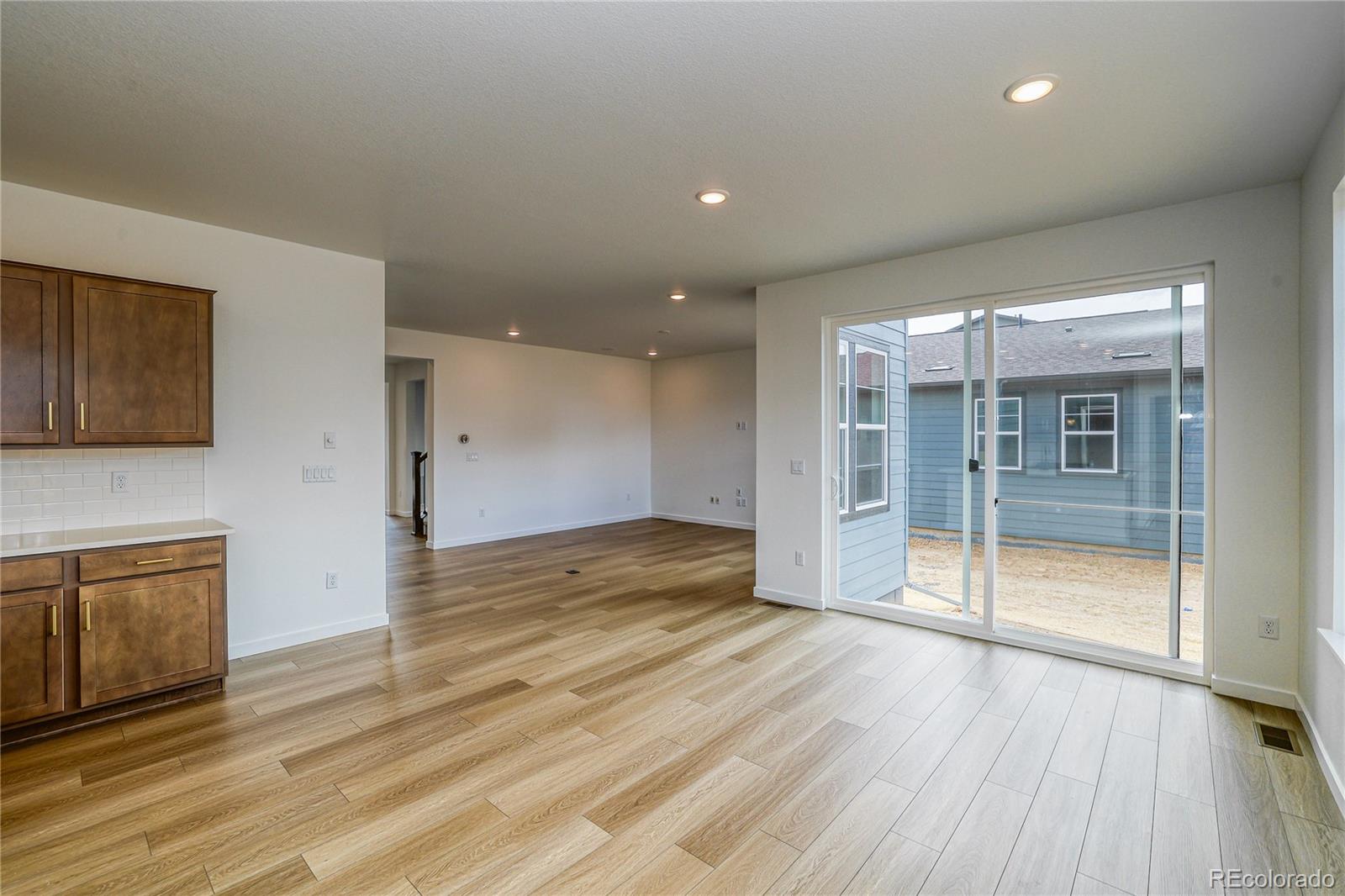MLS Image #7 for 23909 e 41st avenue,aurora, Colorado