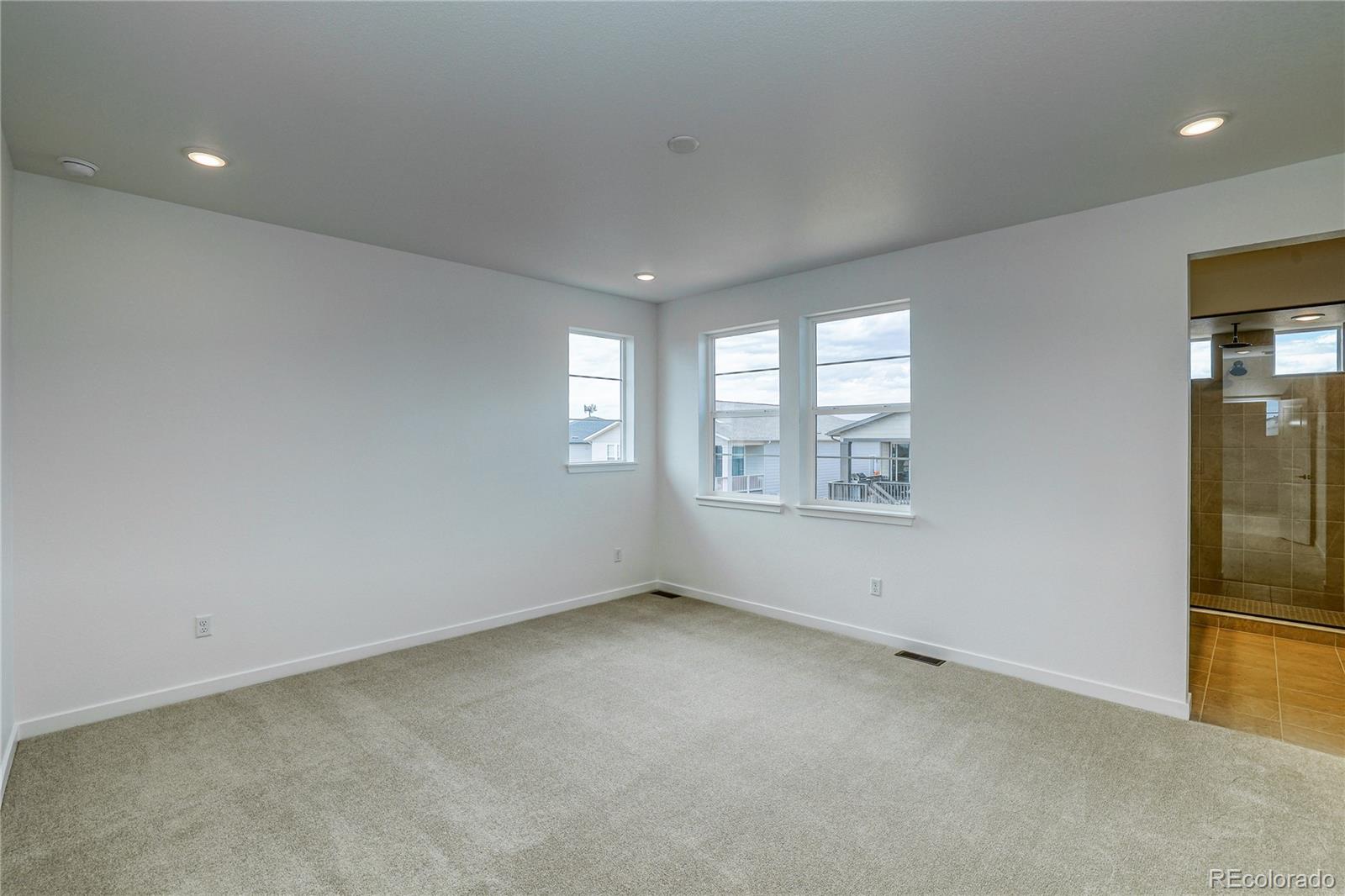 MLS Image #9 for 23909 e 41st avenue,aurora, Colorado