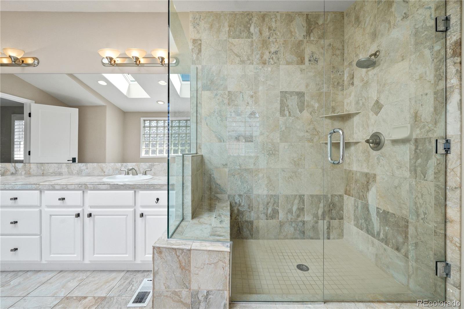 MLS Image #27 for 520  jackson street,denver, Colorado