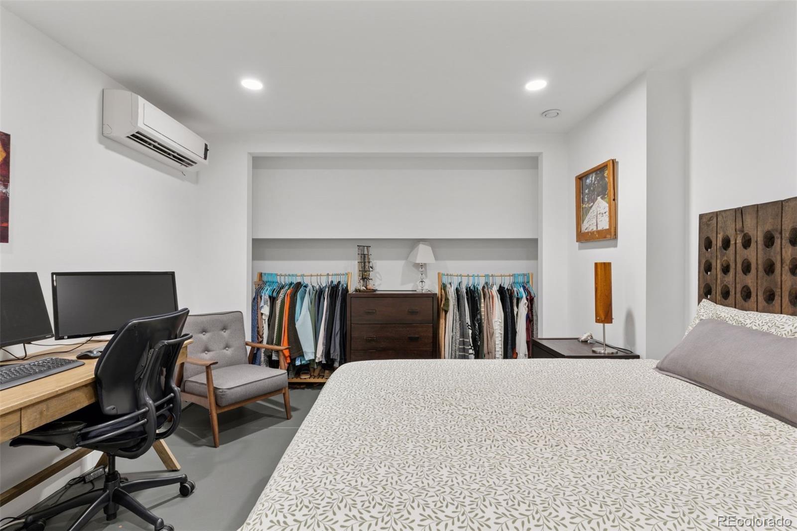 MLS Image #37 for 1633 s logan street,denver, Colorado