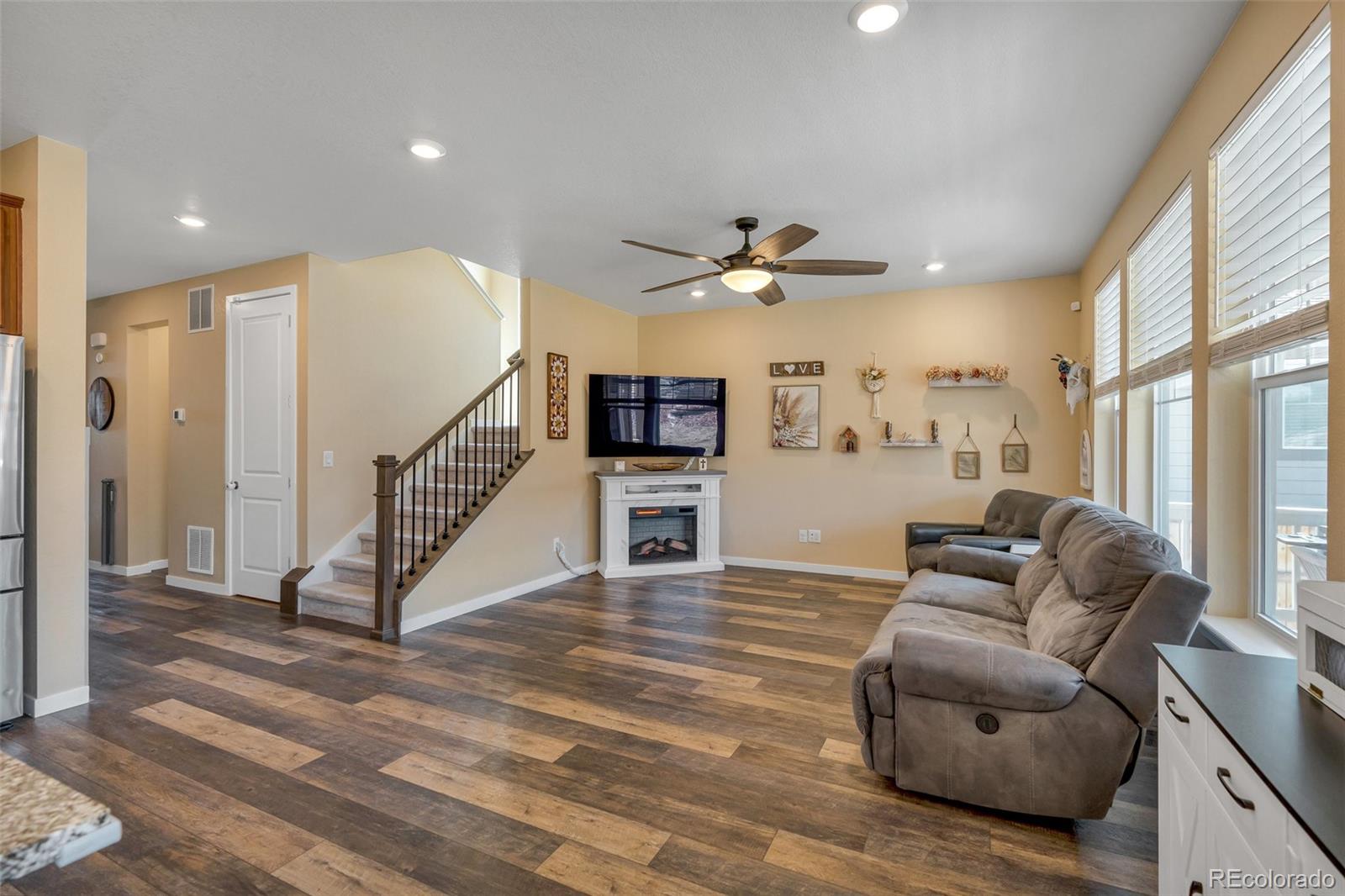 MLS Image #15 for 892  high point trail,elizabeth, Colorado