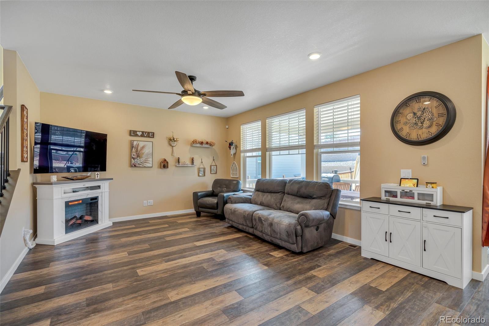 MLS Image #16 for 892  high point trail,elizabeth, Colorado