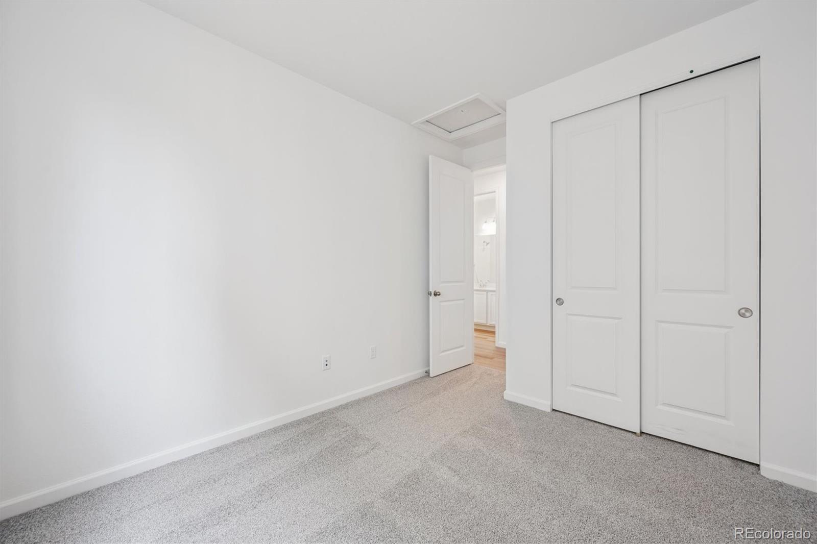 MLS Image #15 for 24747 e 40th avenue,aurora, Colorado
