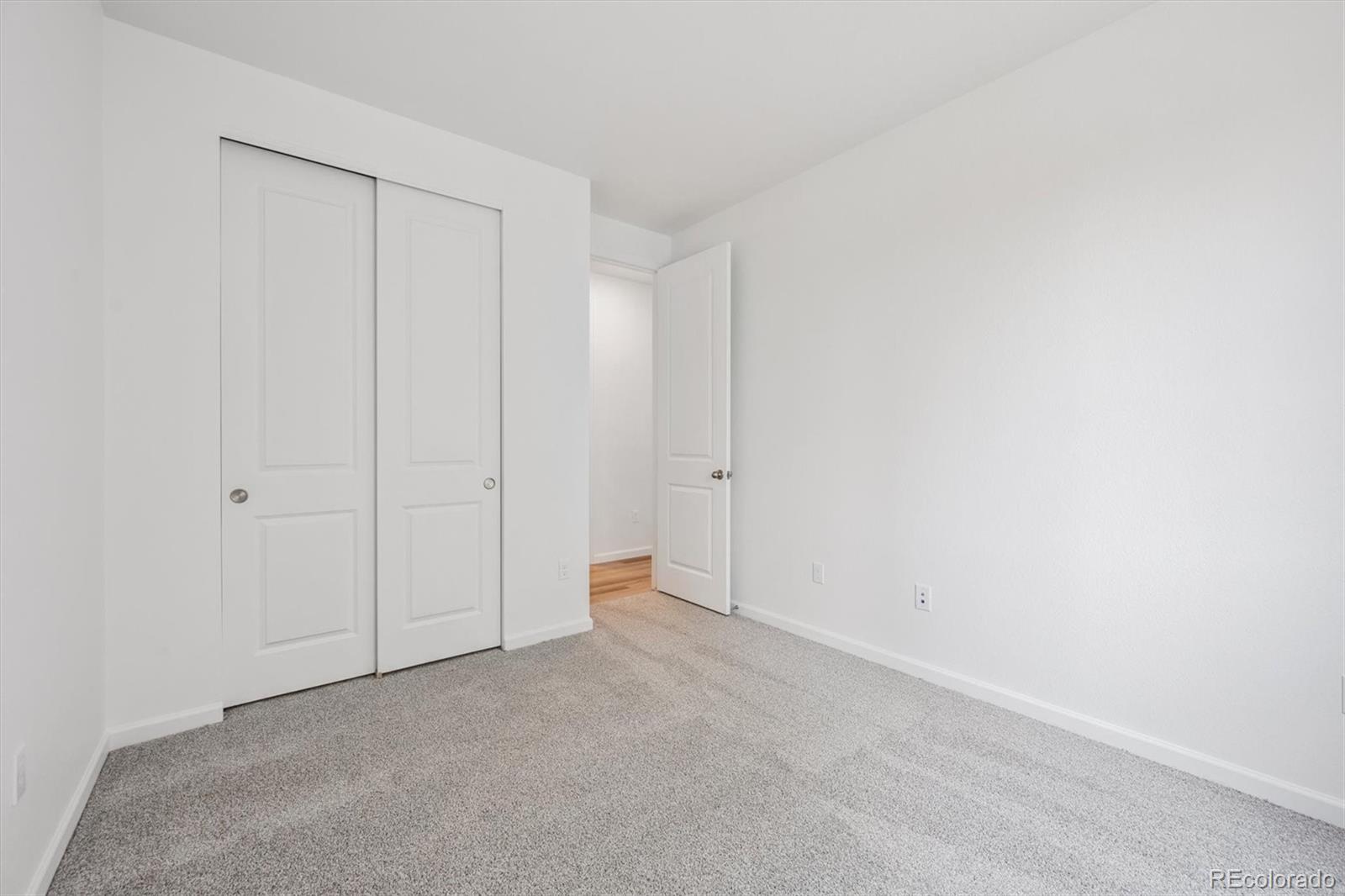 MLS Image #18 for 24747 e 40th avenue,aurora, Colorado