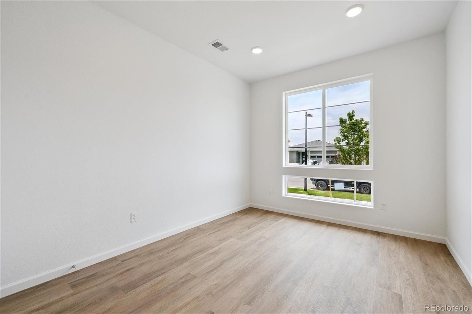MLS Image #2 for 24717 e 40th avenue,aurora, Colorado